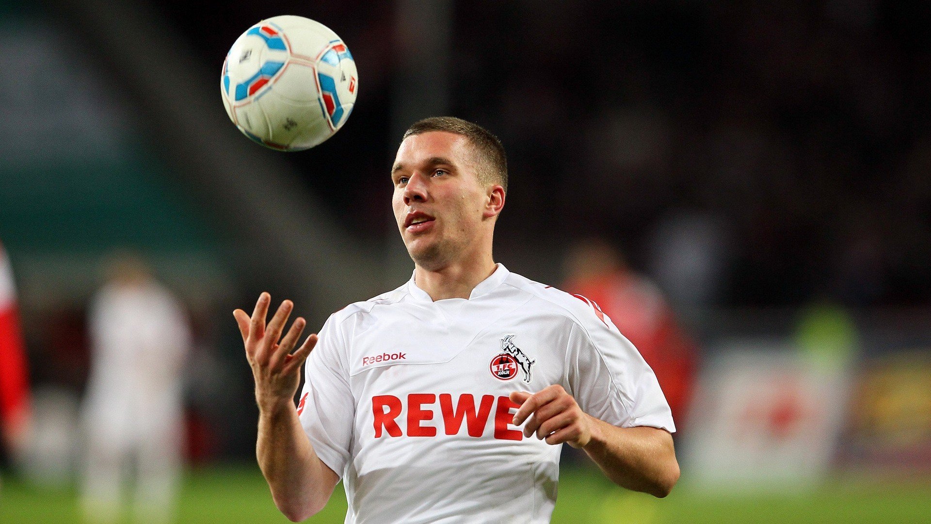 西甲：皇马4-2逆转马德里竞技，莫拉塔梅开二度，皇马晋级四强